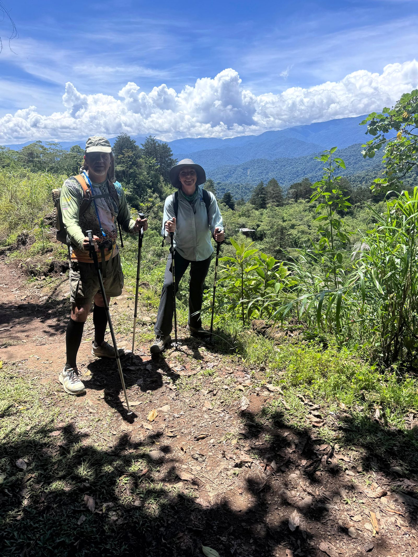 Two hikers on a ridge in the Talamanca Range